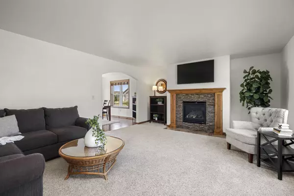 Neenah, WI 54956,1601 POND VIEW CT