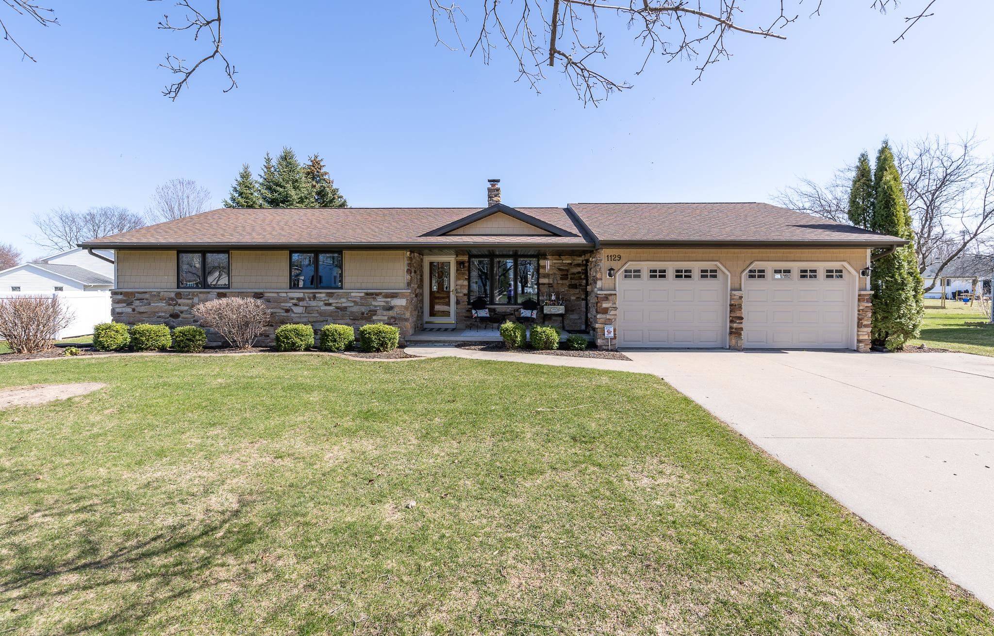 1129 DREWS DR, De Pere, WI 54115-1035