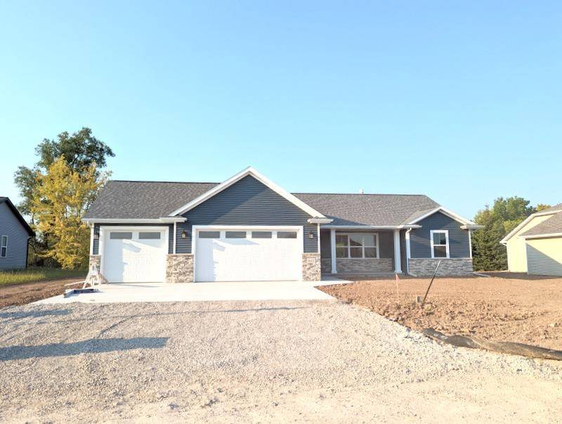 942 W THORN CREEK DR, Hilbert, WI 54129