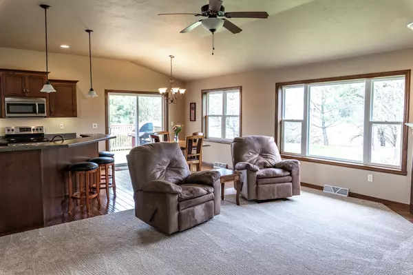 De Pere, WI 54115-7477,3499 CROCUS DR