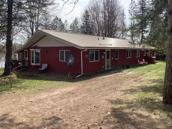 W13206 COUNTY RD D, Bowler, WI 54416