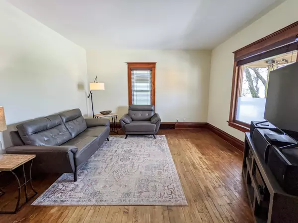 Oshkosh, WI 54901-5480,1353 CEAPE AVE