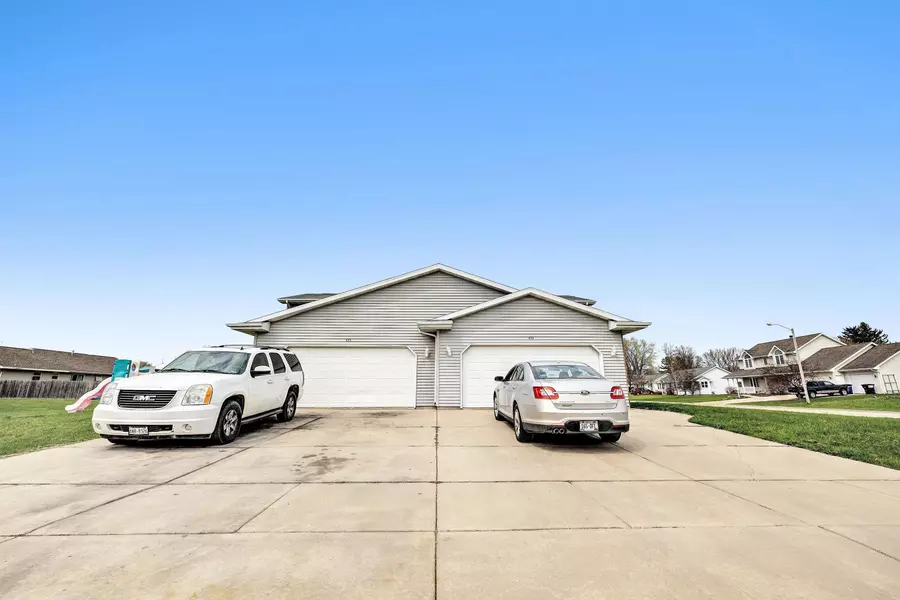 435 W GREEN BAY ST, Pulaski, WI 54162