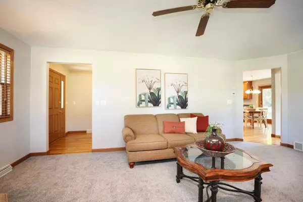Appleton, WI 54915,W2419 VALLEYWOOD LN