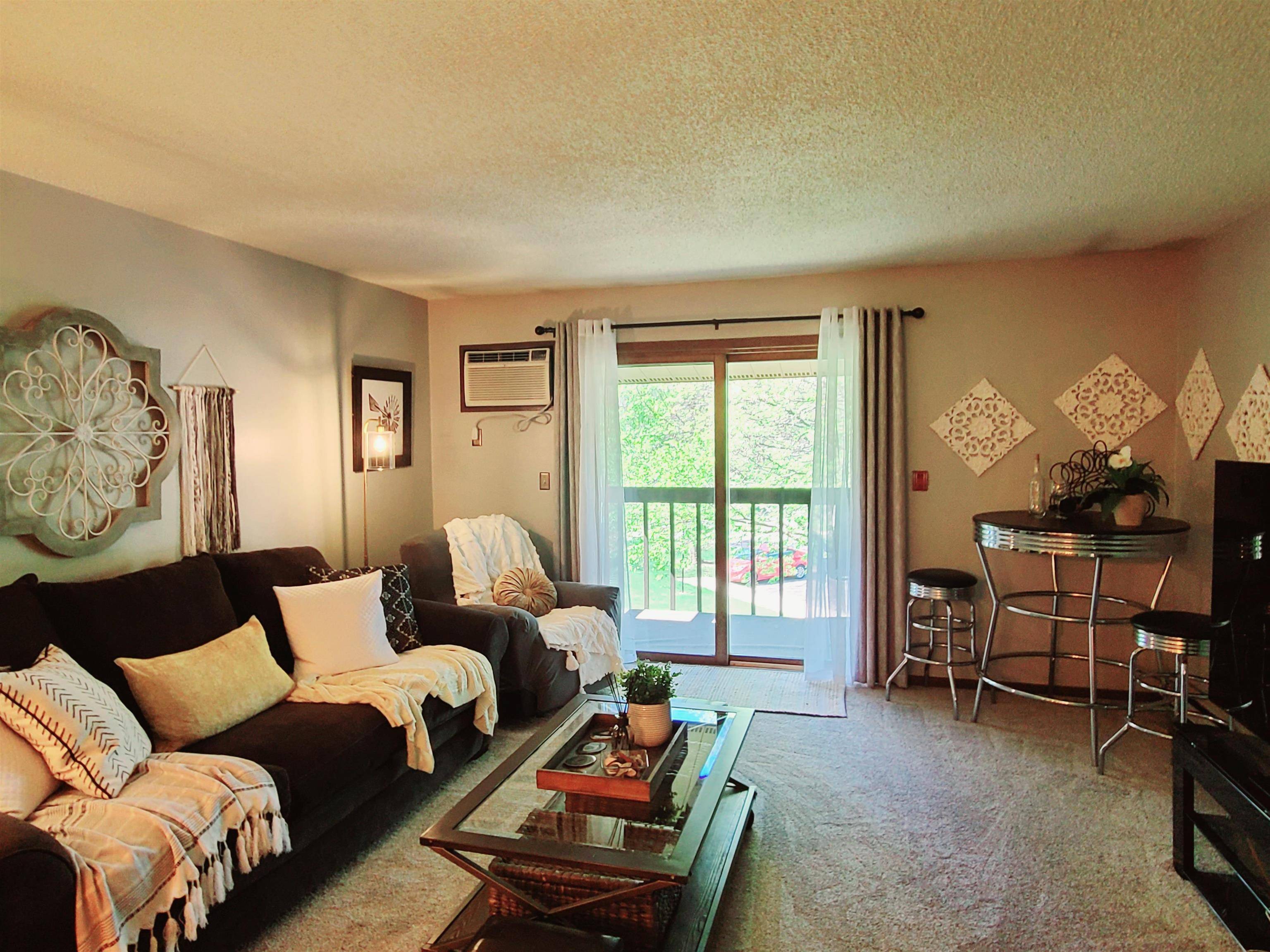 Fond Du Lac, WI 54935-6003,816 S PARK AVE #2C