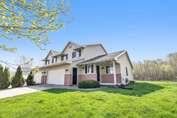 Pulaski, WI 54162,636 BLUE HERON DR