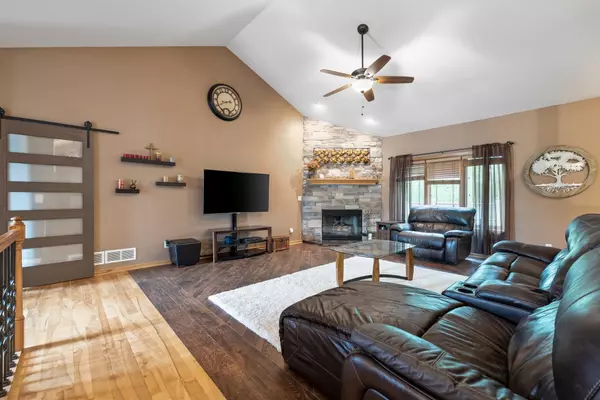 Franklin, WI 53132,3079 W YORKSHIRE CIR