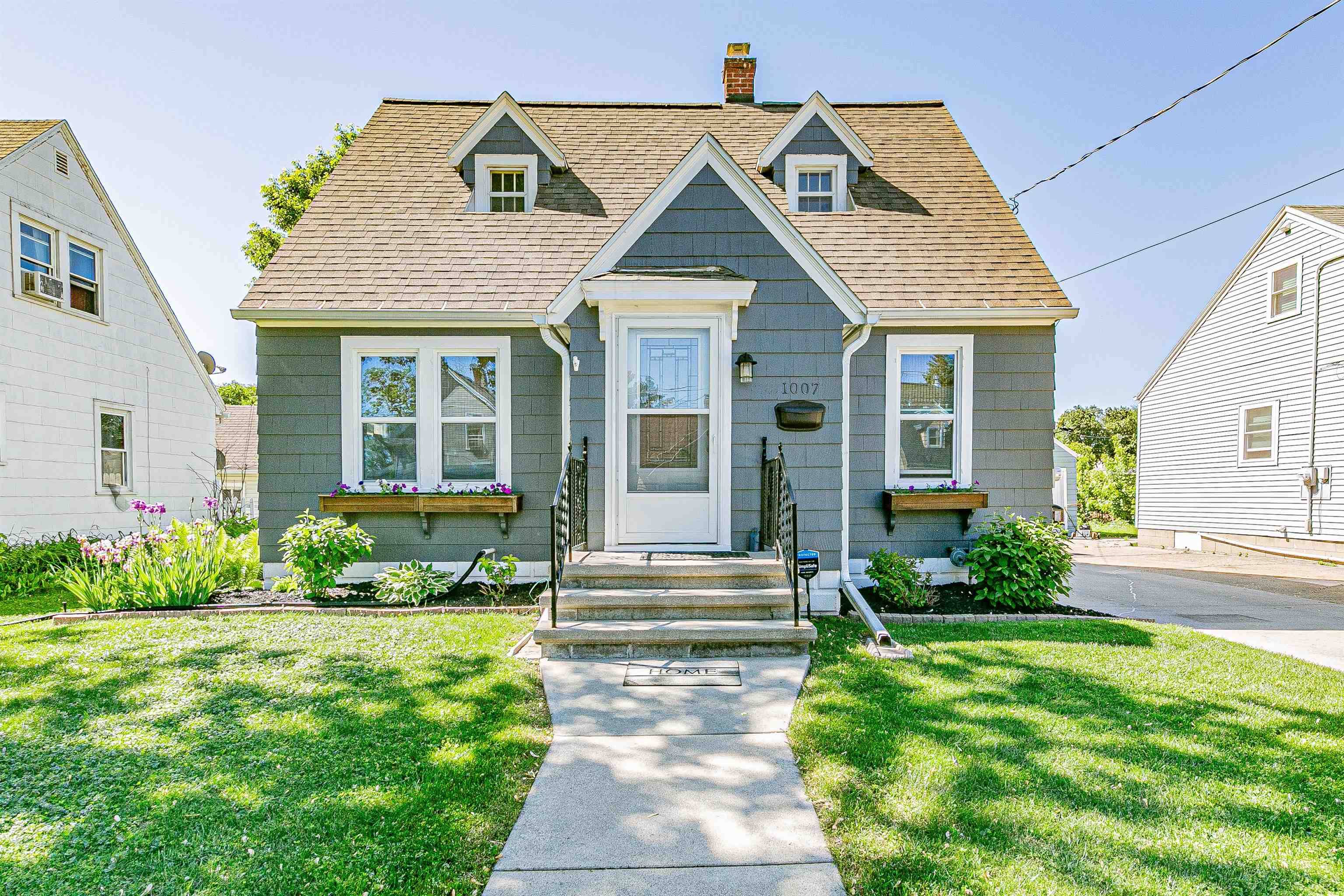 Appleton, WI 54914,1007 W SUMMER ST