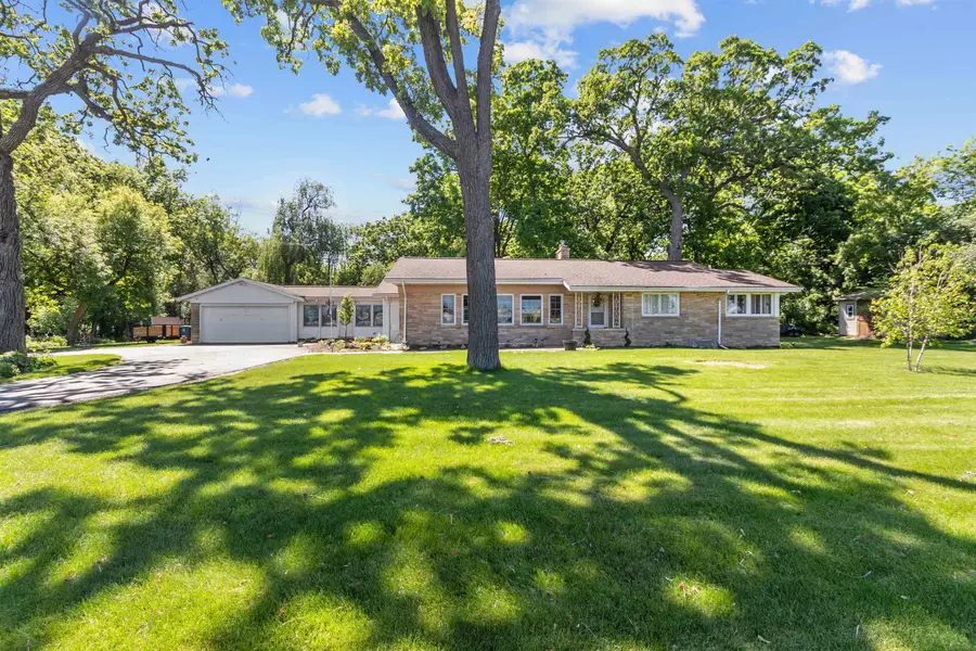 2407 HARRISON ST, Oshkosh, WI 54901