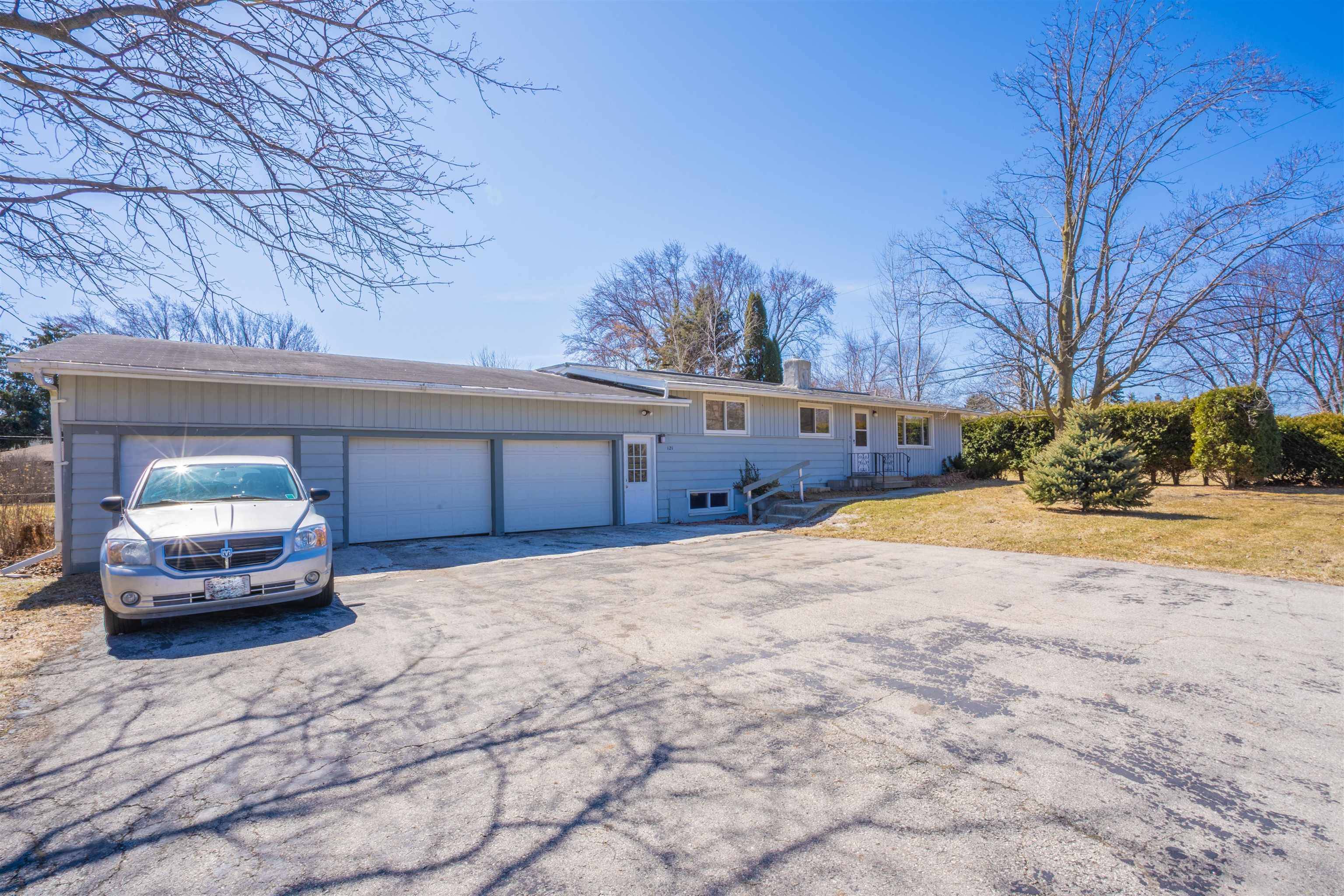 121 E FLORIDA AVE, Appleton, WI 54911