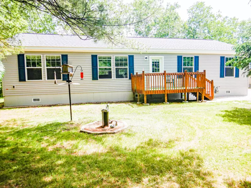 6608 MILLER RD, Abrams, WI 54101