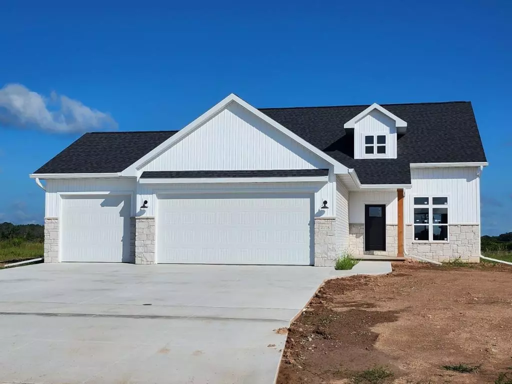 De Pere, WI 54115,2178 POTTER DR