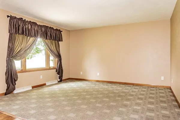 New London, WI 54961-9182,1255 COUNTY ROAD S