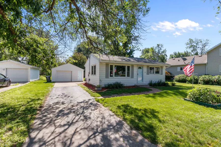 207 N 5TH ST, Winneconne, WI 54986