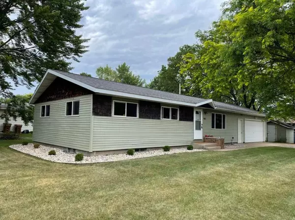 2900 DELLA ST, Stevens Point, WI 54481