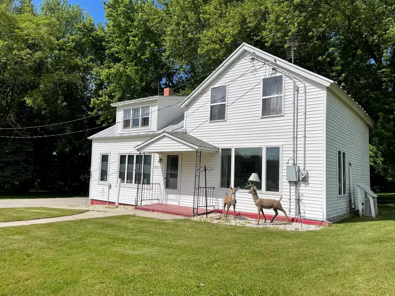 N8355 SPRUCE RD, Casco, WI 54205