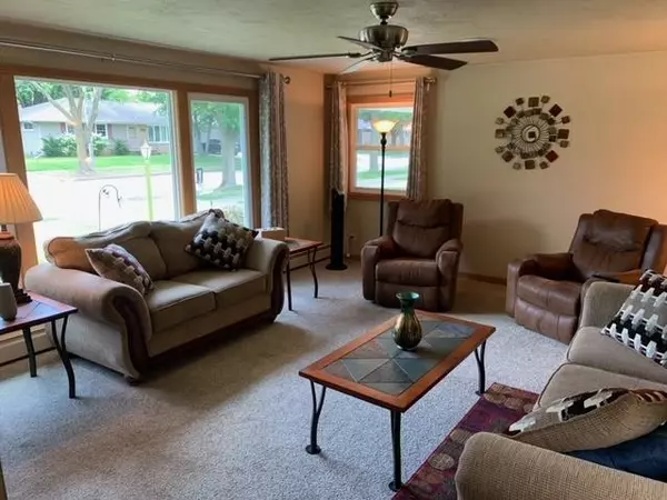 Appleton, WI 54914-2539,1749 N NICHOLAS ST