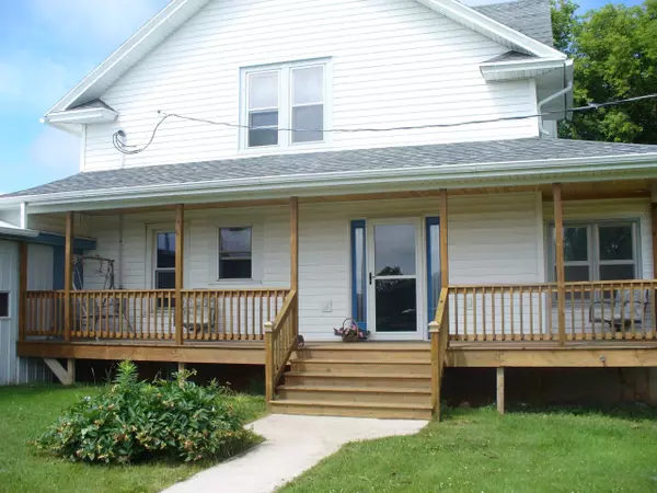 3328 PARK RD, Greenleaf, WI 54126