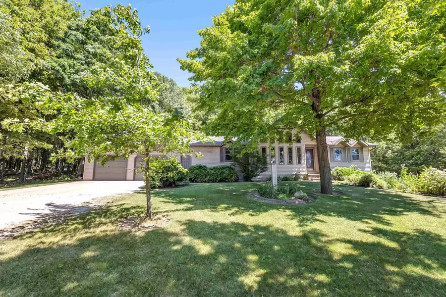 N8978 LEFEVRE LN, Casco, WI 54205