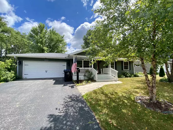 410 RAINBOW CIR, Peshtigo, WI 54157