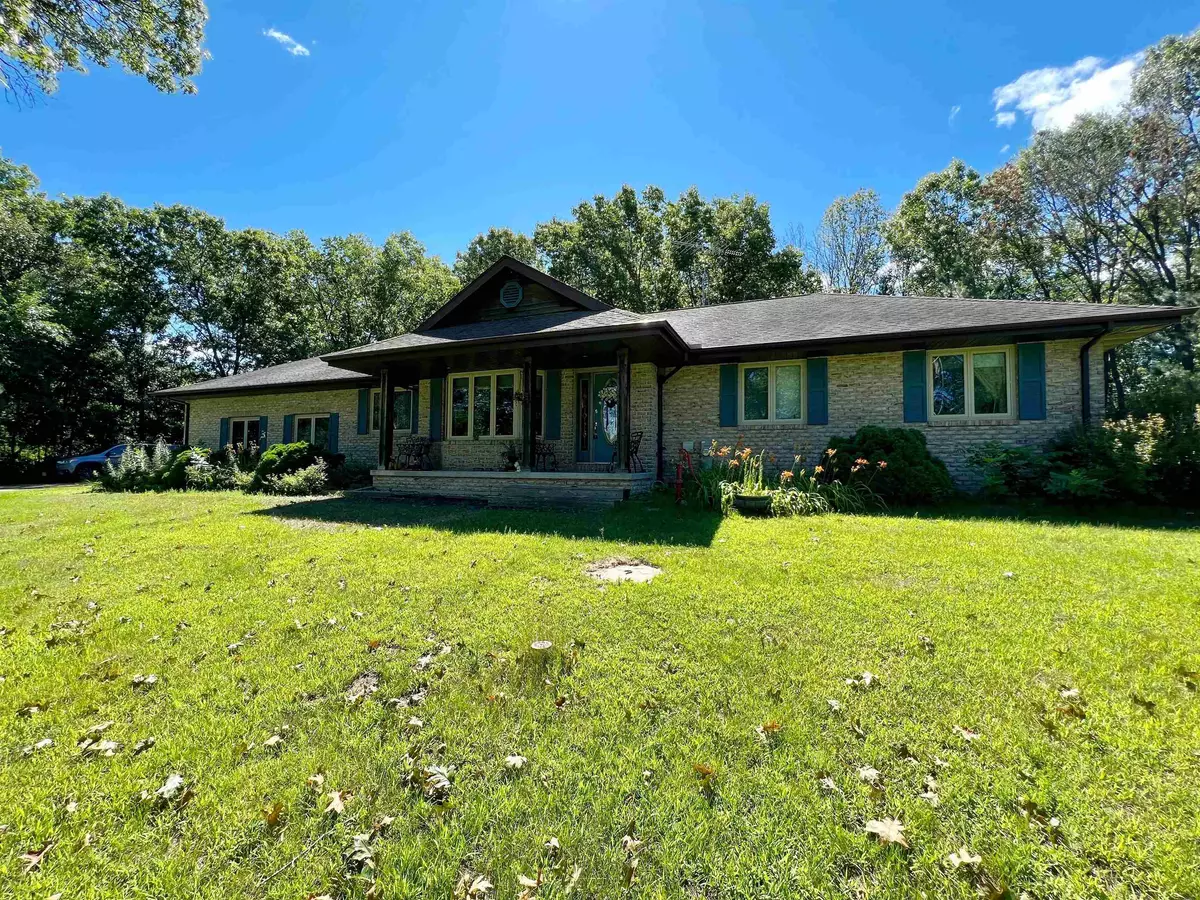 Princeton, WI 54968,W5263 OAK TREE CT