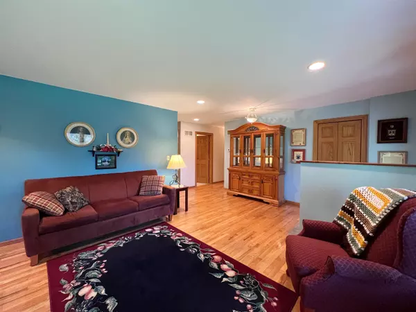 Princeton, WI 54968,W5263 OAK TREE CT