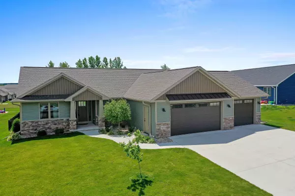 2655 W SCARLET OAK CIR, De Pere, WI 54115-9120