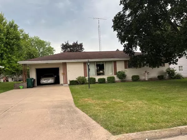 31 HIGHLAND AVE, Ripon, WI 54971