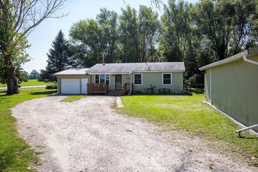 W1513 THEDE RD, New Holstein, WI 53061