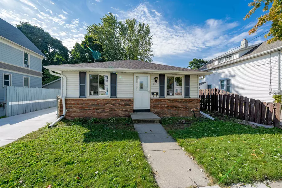 213 E NORTH ST, Appleton, WI 54911