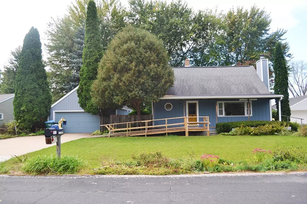 Appleton, WI 54914,1611 N RYNDERS ST