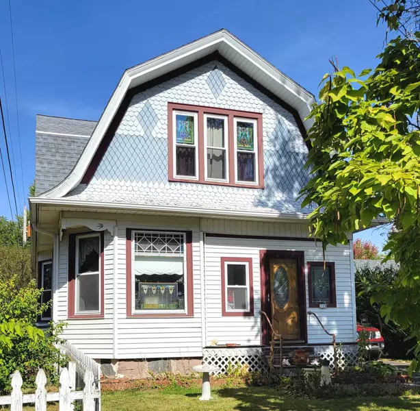 319 E ANTHONY ST, Hustisford, WI 53034-9800