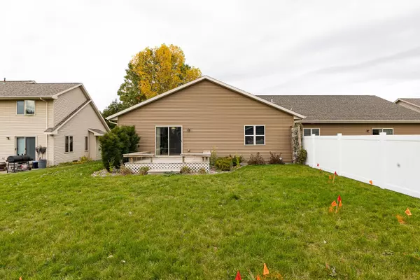 Appleton, WI 54915,N216 EASTOWNE LN