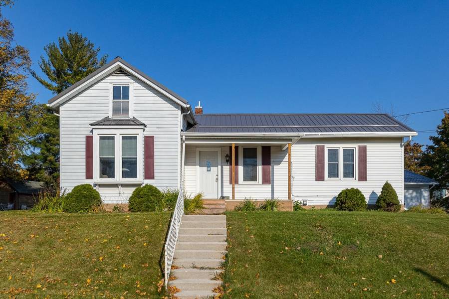 210 W MAIN ST, Chilton, WI 53014