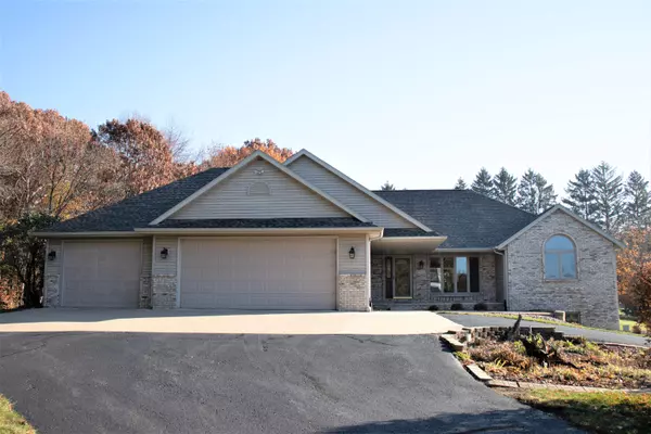 N5090 PINE CT, Shiocton, WI 54170