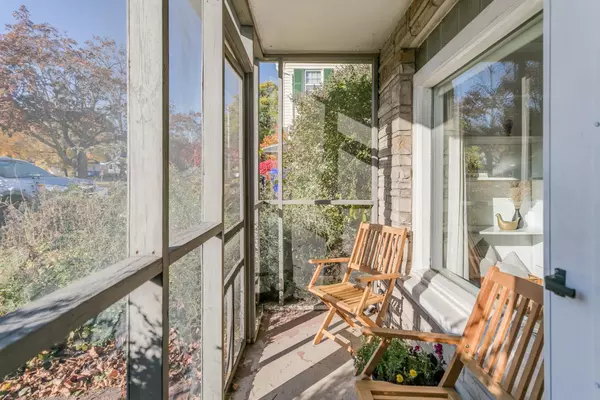 Appleton, WI 54911,216 E GLENDALE AVE
