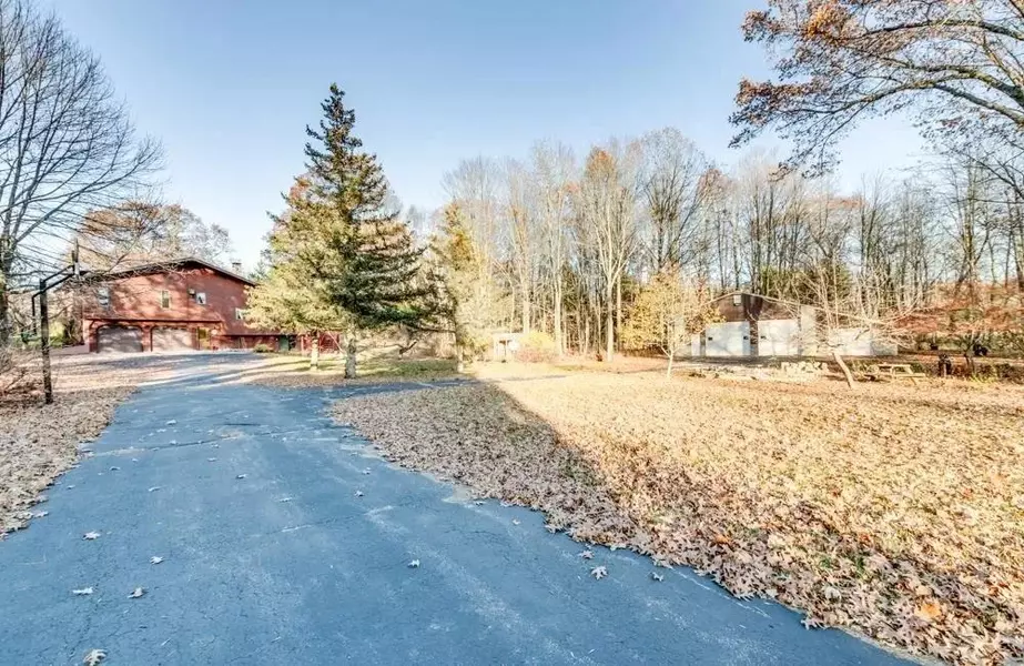 N2648 RIVER DR, Wallace, MI 49893