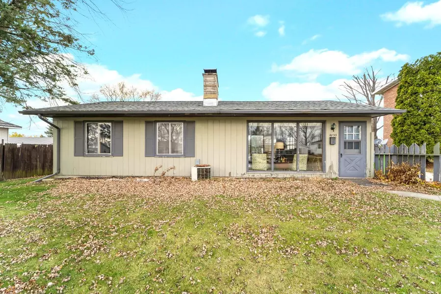 2033 MASON ST, New Holstein, WI 53061