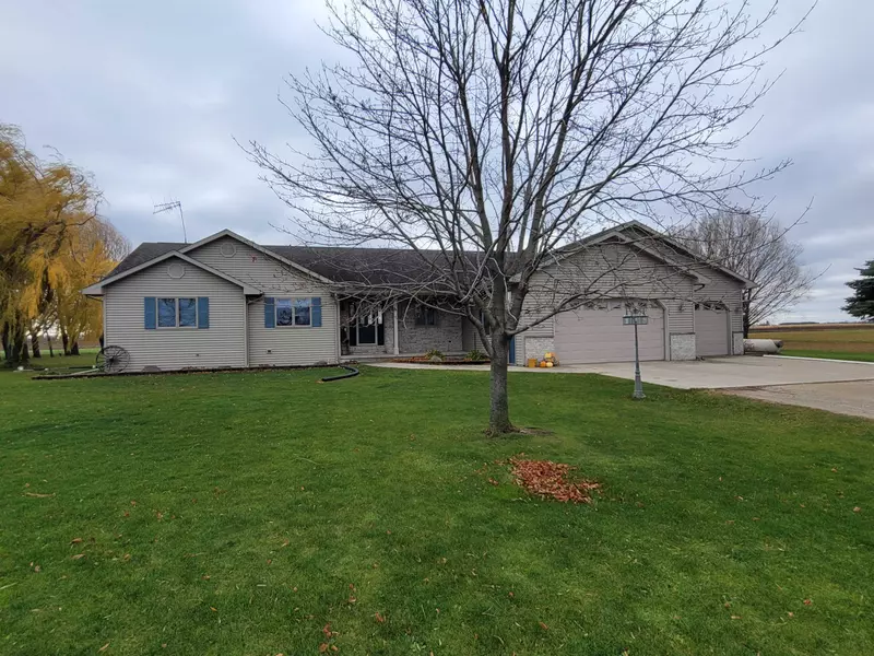 6439 COUNTY ROAD K, Omro, WI 54963-0000