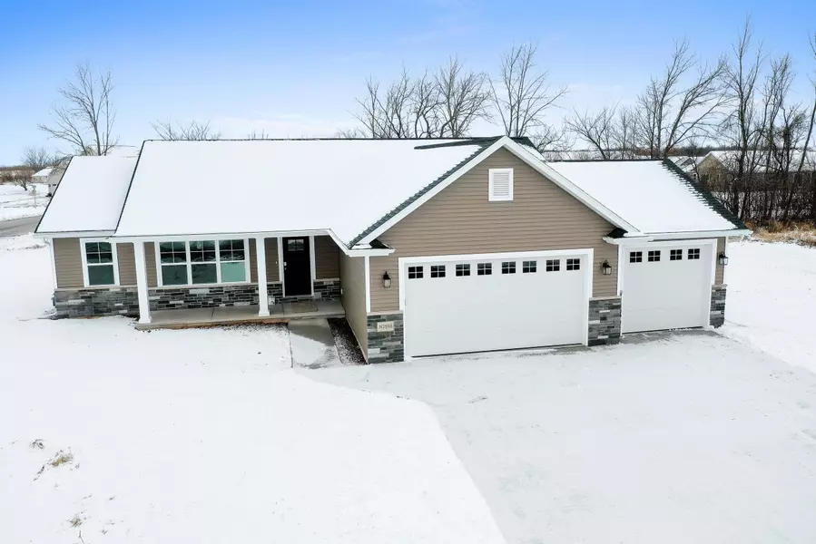 N7953 OLD POND CT, Sherwood, WI 54169