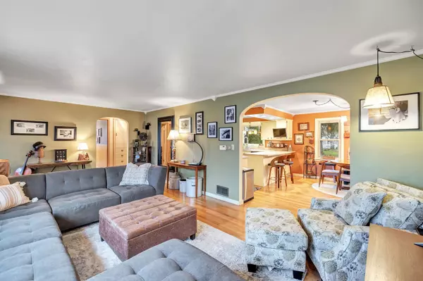 Luxemburg, WI 54217-0000,413 ST JOHN ST