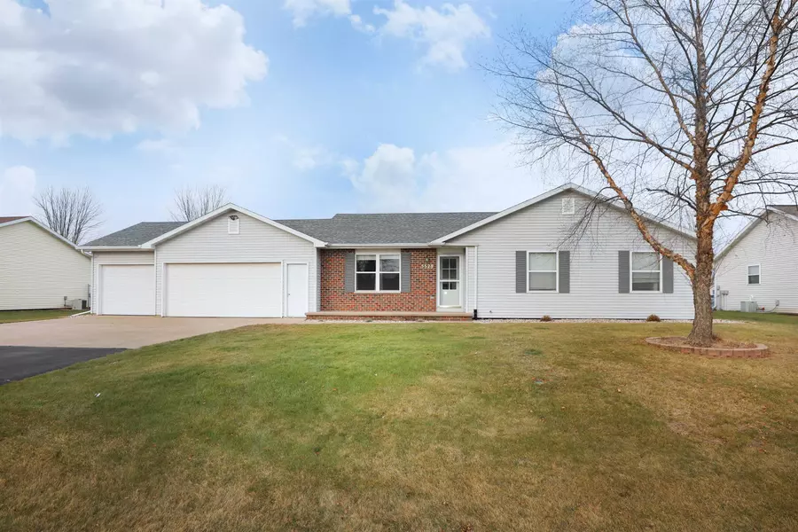 W5528 COLIN ST, Appleton, WI 54915