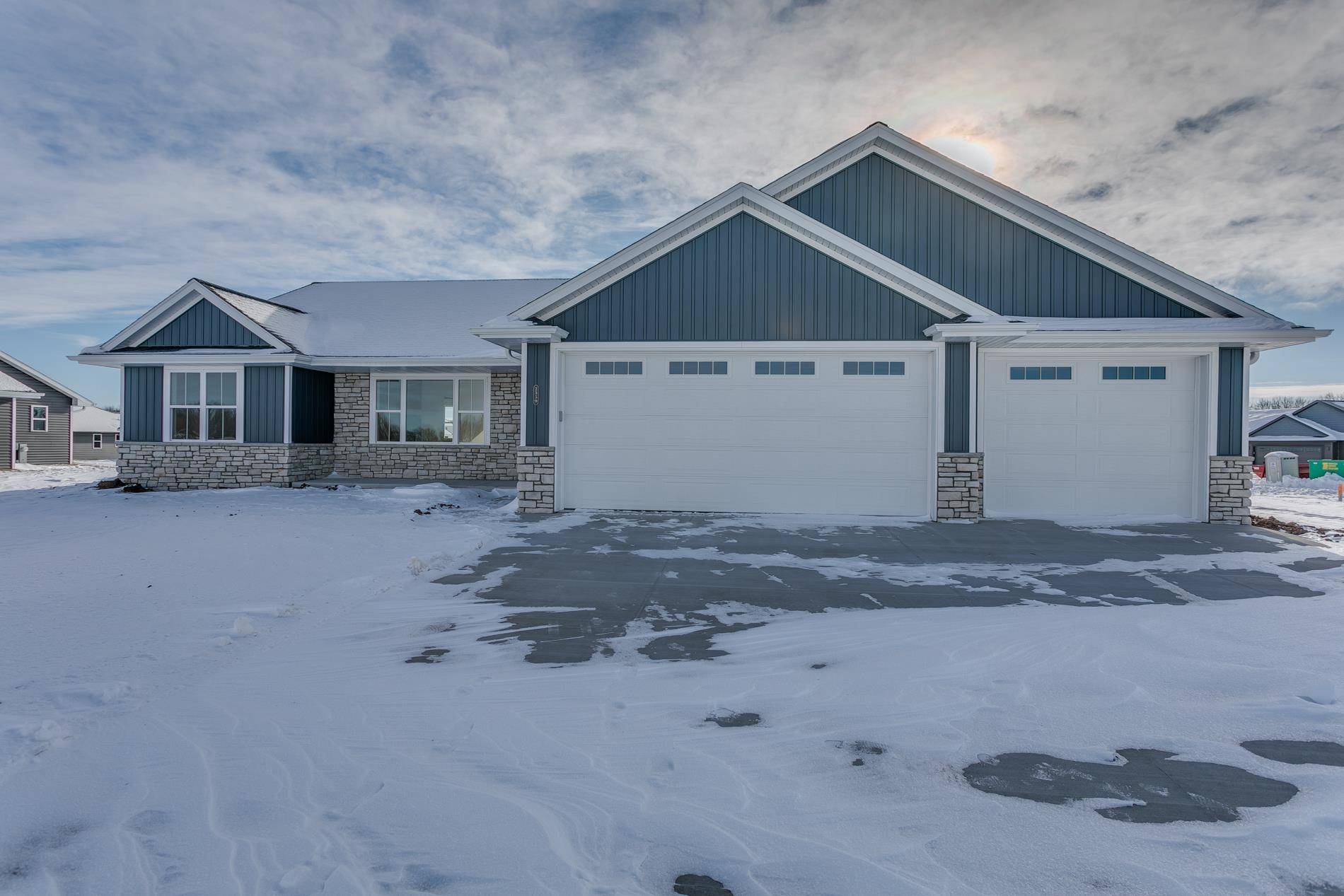 2359 TIGERWOOD TRL, De Pere, WI 54115