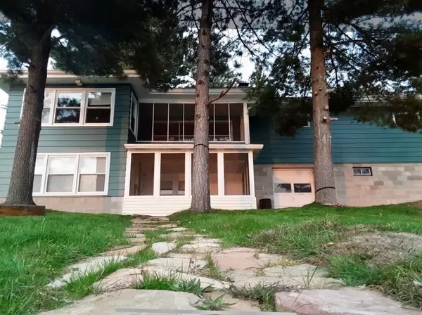 Grand Marsh, WI 53936-9748,2535 3RD LN