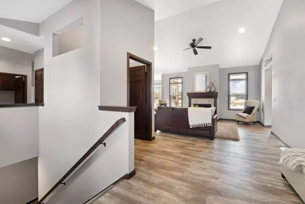 Neenah, WI 54956,1974 MIMOSA LN