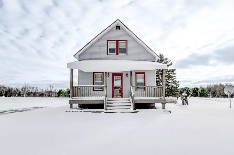 W4915 COUNTY ROAD 338, Wallace, MI 49893