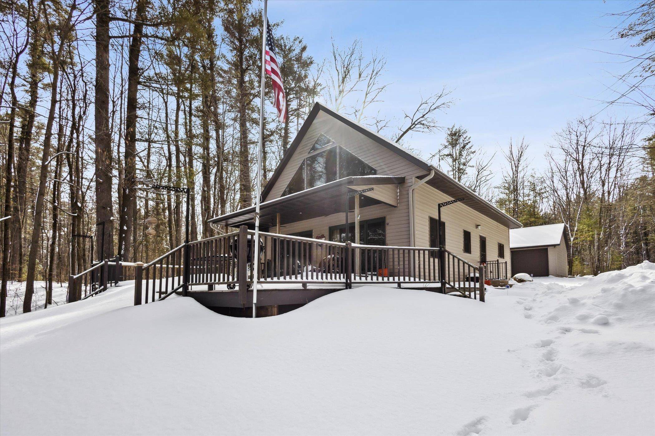 Keshena, WI 54135-9527,W2417 KESHENA LAKE RD