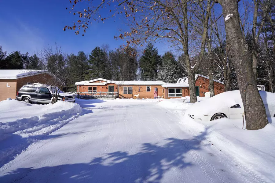 N3997 MENZEL RD, Tigerton, WI 54486-8567