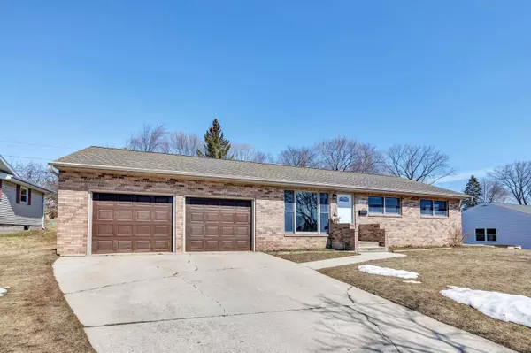 705 LINCOLN ST, Kewaunee, WI 54216-1137