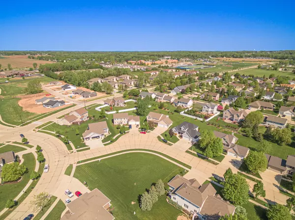 Appleton, WI 54913,E CORRIDOR DR #49